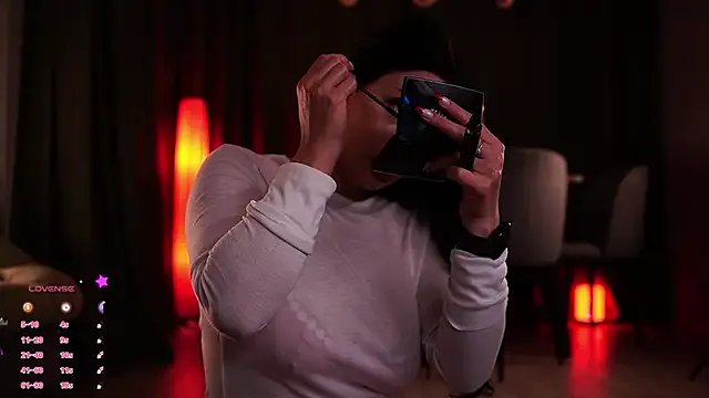 Freechat MaryHols on StripChat