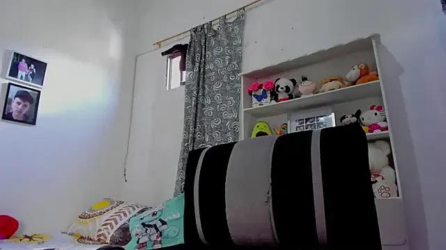 megan_100 on StripChat