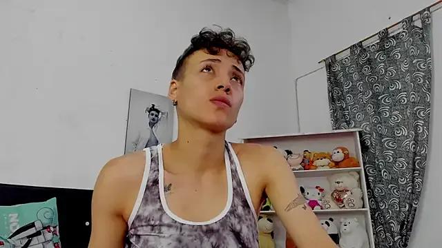 megan_100 on StripChat