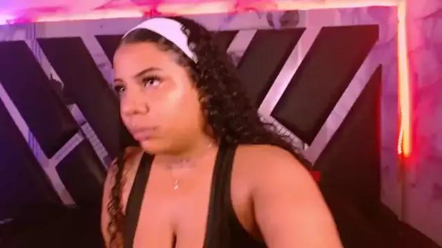 Freechat MelannyTylor on StripChat