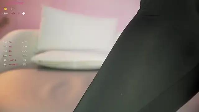 Freechat mia_colin1_ on StripChat