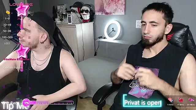 Freechat mikienn on StripChat