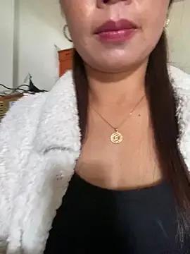 StripChat Milky-milk is Freechat Milky-milk — I am a poor girl. Please help me.