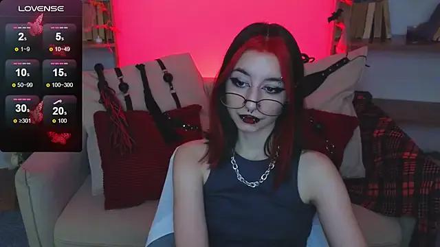 Freechat Mistress__Marcelline on StripChat