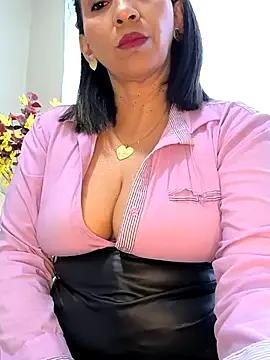 Freechat Mrsvictoriaaa on StripChat