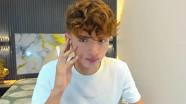 Private NicolasFerrer18 on StripChat