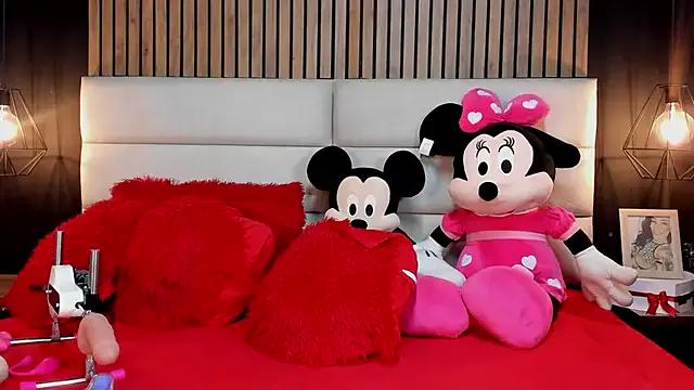 Freechat NiicolleMiller on StripChat