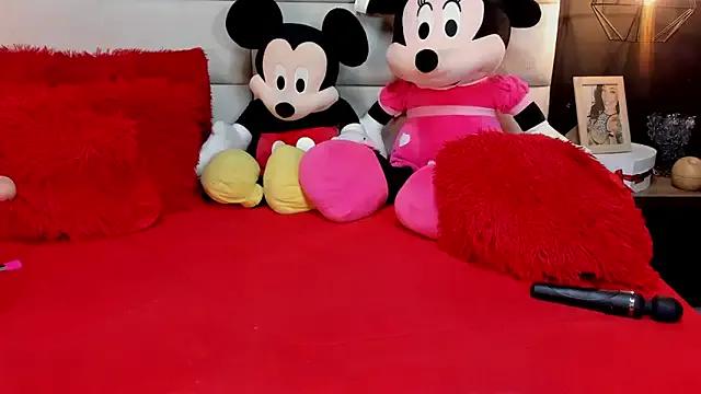 Freechat NiicolleMiller on StripChat