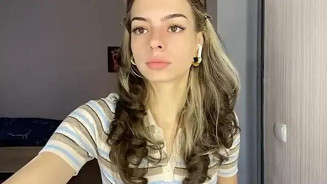 NKaaCroos on StripChat