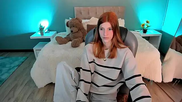 Nora_Vennucci — PLUG ANAL+BLOW JOB