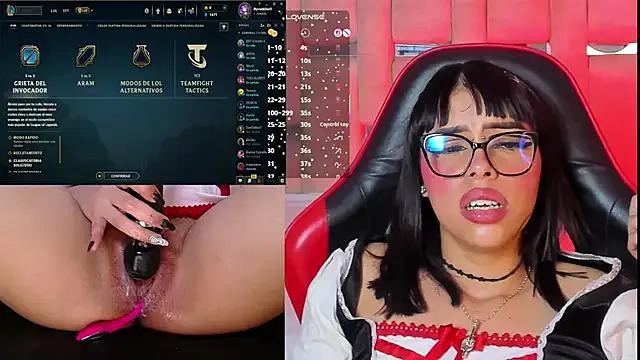 Freechat Nyveth on StripChat