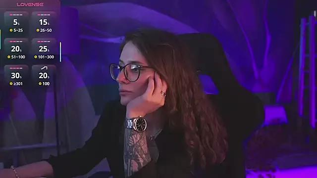 Freechat OliviaMcClean on StripChat