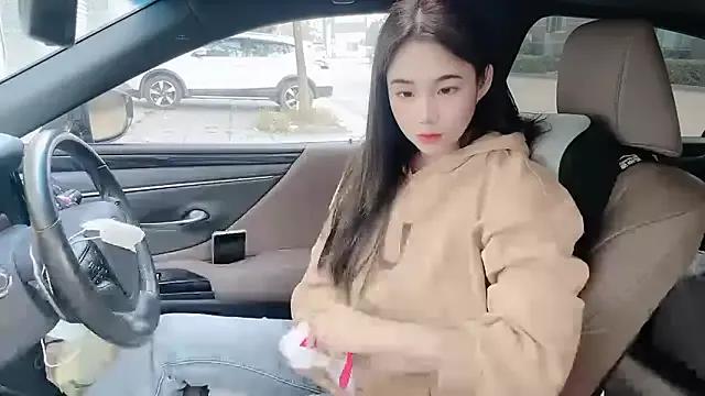 StripChat orla2021 is Freechat orla2021 — Close-up comparison of breasts