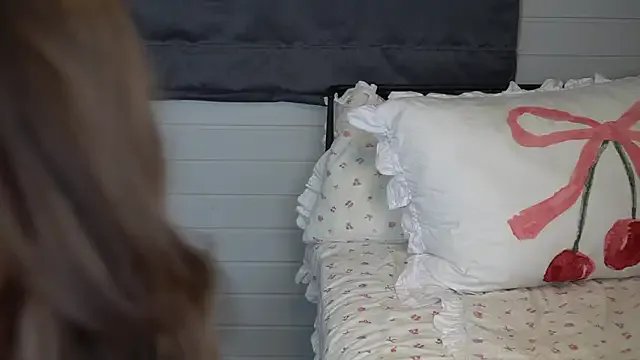 Freechat Peachxlush on StripChat