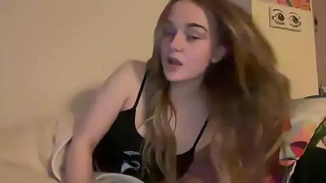 Freechat pinkie_piexx on StripChat