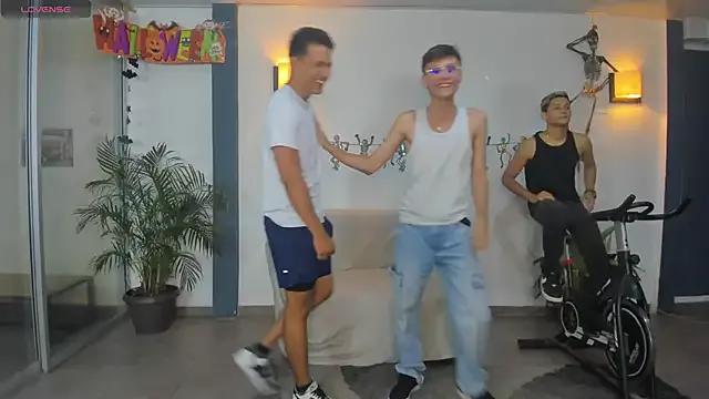 Freechat Playhardsexx on StripChat