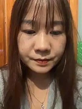 Freechat qinejr37 on StripChat
