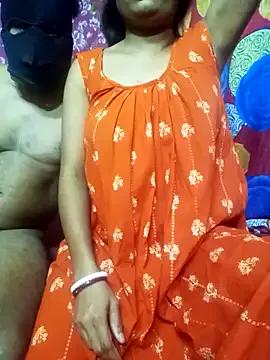 StripChat QUEEN-HEENA is Freechat QUEEN-HEENA — Blowjob