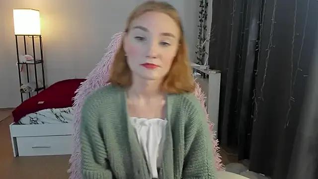 ReddHotPipper on StripChat 