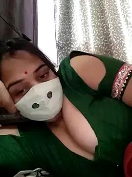 Riya_hot12 on StripChat