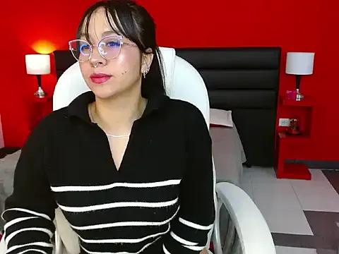 Freechat Rosee20_ on StripChat