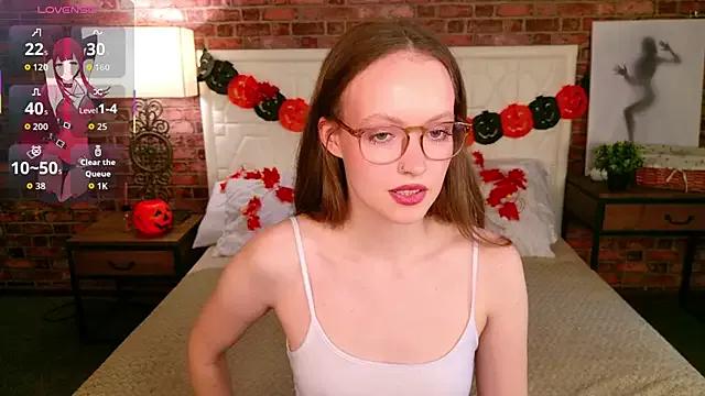 SallyPinkman on StripChat 