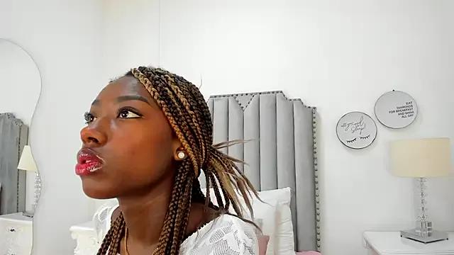 SamantaMarquez on StripChat 