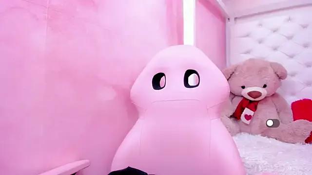 samantamilk6 on StripChat 