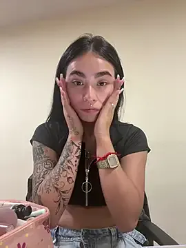 Sara_Fernandez_ on StripChat