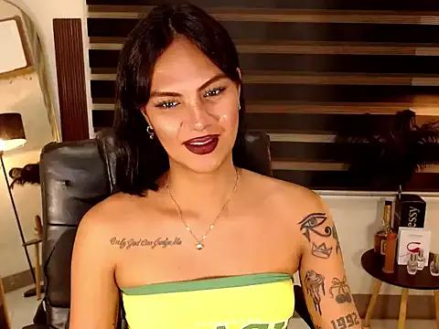 Freechat SarahAmber on StripChat