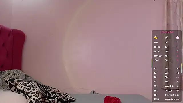 Freechat Serenaa_rabbit on StripChat