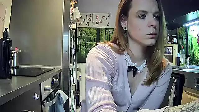 SexyMilf_37 on StripChat