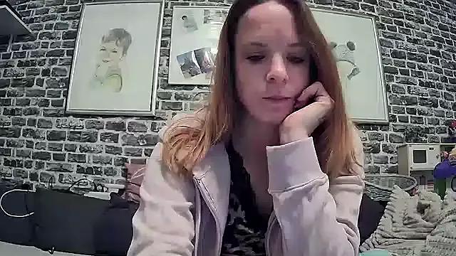 SexyMilf_37 on StripChat