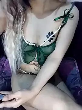 Freechat shahinaz-123 on StripChat