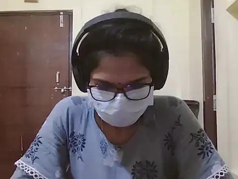 shalini_telugu on StripChat