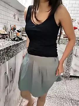 Freechat Shalu_G on StripChat