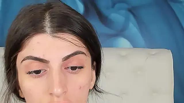 Freechat SkinnyDolly on StripChat