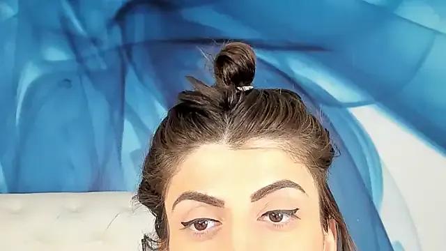 SkinnyDolly — make me wet