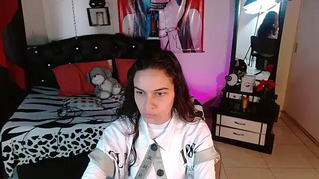 Skylovershot on StripChat