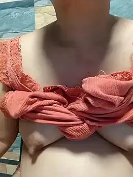 Freechat squirtshantal on StripChat