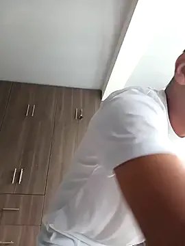 Freechat stivenlujan69 on StripChat