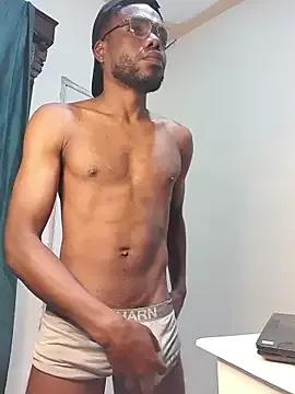 Suamyst_25 on StripChat