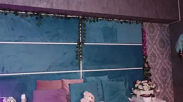 SunnyGlow on StripChat 