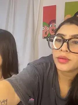 Sweet_and_Rous0 on StripChat 