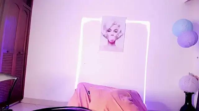 sweet_cinamon on StripChat 