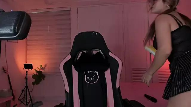 SweetJennaa on StripChat 