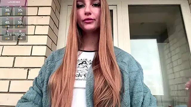 SweetJinny88 on StripChat 