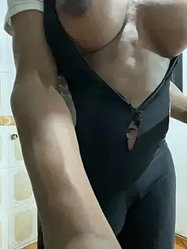 StripChat sweetsarabig22cm is Freechat sweetsarabig22cm — HappyHalloween how many CUM? 1 or 2