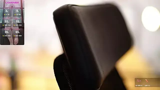 SweetyKitty18 on StripChat 