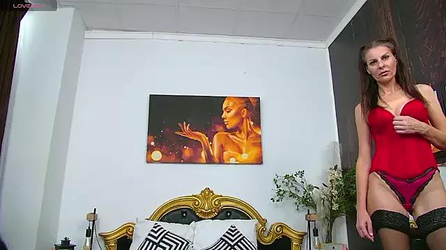 Freechat TessaKlarn on StripChat